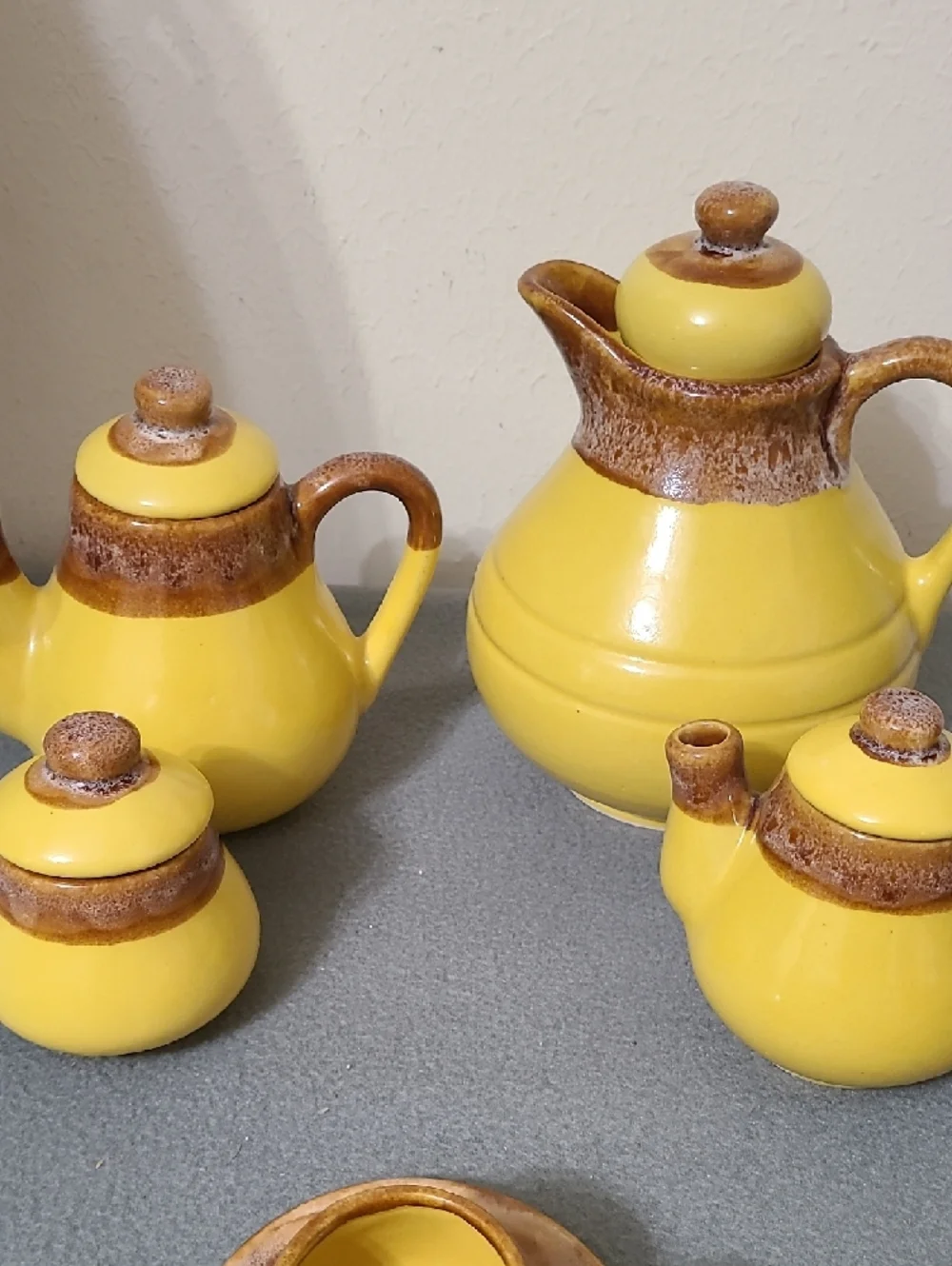 Vintage Yellow & Brown‎ 20 piece Ceramic Coffee & Tea Set - Made In Columbia